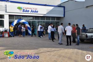 Inaugurao da Farmcia So Joo foi sucesso em Goioer