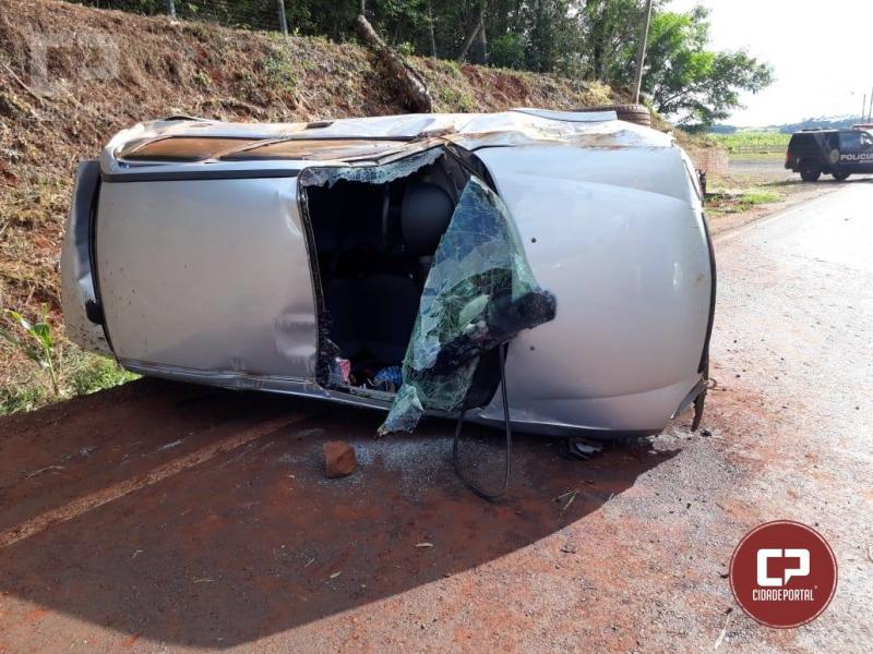 Duas pessoas ficam feridas em um capotamento no trechoIguipor a Vila Curvado em Marchal C Rondon