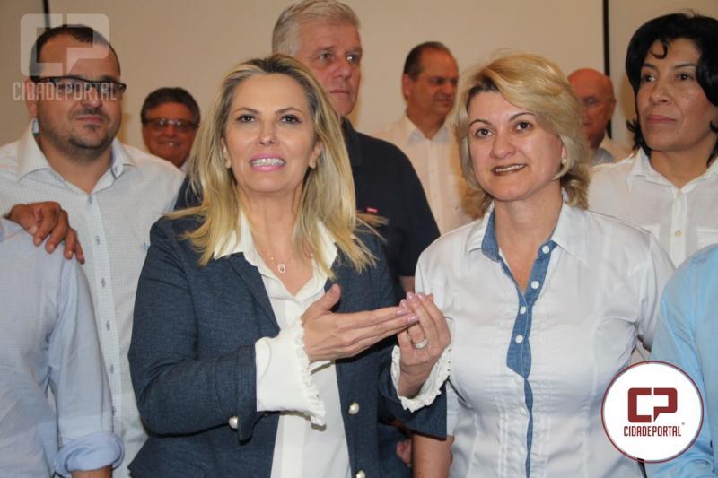 Angela recepciona governadora na Comcam  e destaca parceria do PR com municpios