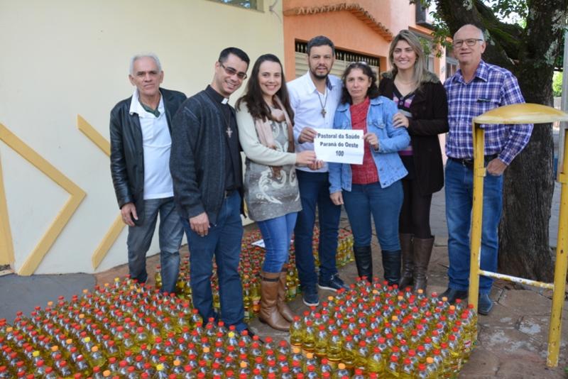 Mais de 2500 litros de leo arrecadados na EXPO-SALES 2017 foram doados para entidades municipais