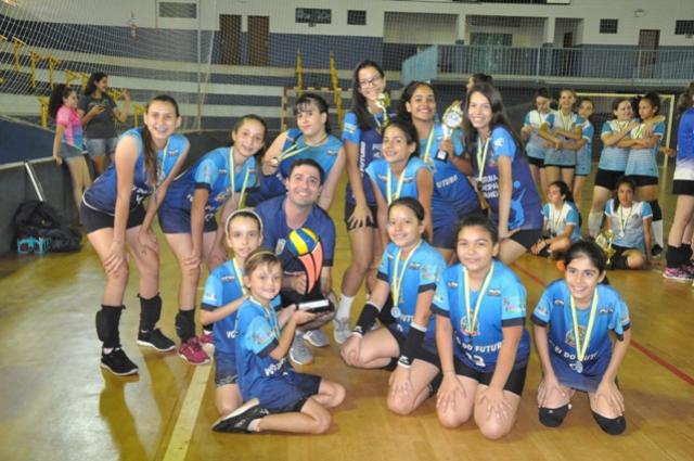Com quatro etapas conquistadas, voleibol de Juranda garante ttulo da Copa Talentos em Ao