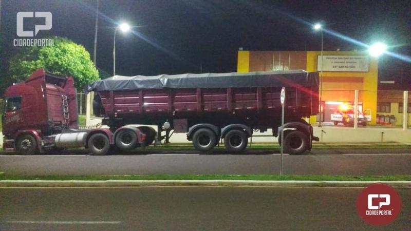 Carreta roubada em Londrina foi recuperada em Umuarama pela Polcia Militar