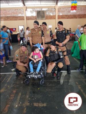 Policiais Militares da Cavalaria de Londrina participa de evento com crianas especiais