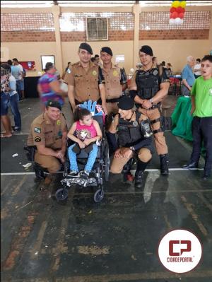 Policiais Militares da Cavalaria de Londrina participa de evento com crianas especiais