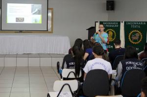 Campus da UEM de Goioer promove amostra de profisses  formandos do Ensino Mdio