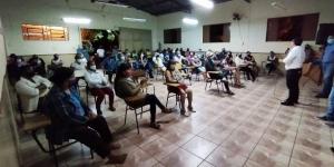 Prefeito participa de reunio com os moradores do bairro Jardim Universitrio