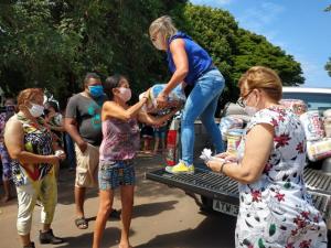 Secretaria de Assistncia Social entregou 1.100 cestas bsicas em Goioer