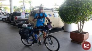 Vagner Souza realiza expedio de So Paulo  Foz do Iguau de bicicleta em homenagem a sua me