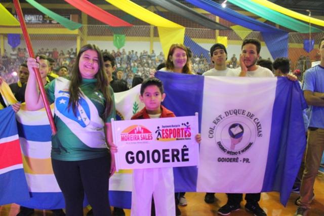 Prefeito Pedro Coelho prestigia abertura da fase regional dos Jogos Escolares em Moreira Sales