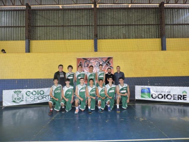A equipe goioerense de Basquetebol Masculino jogou pela segunda rodada do Campeonato Estadual Sub 17
