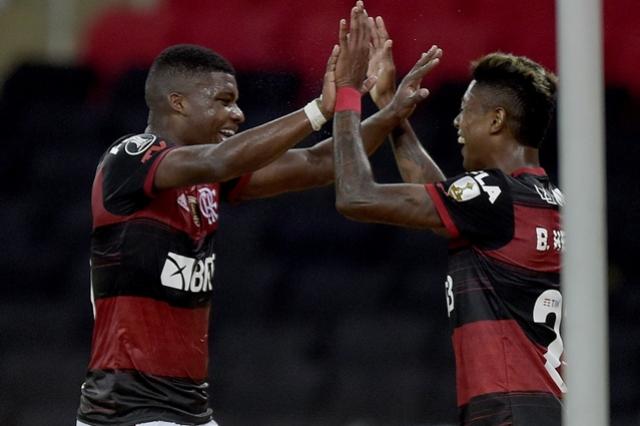 Flamengo vence, convence, ganha flego e boas alternativas para encarar sequncia decisiva