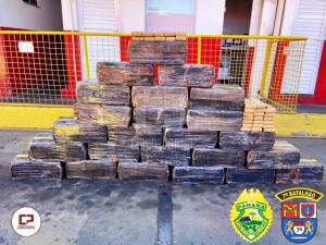 Polcia Militar apreende 500 kg de maconha em Tapejara