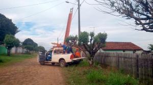 Prefeitura de Goioer realiza manuteno em toda a rede eltrica de Jaracati