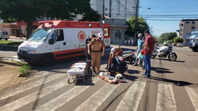 Ambulncia de Quarto Centenrio se envolve em acidente em Campo Mouro