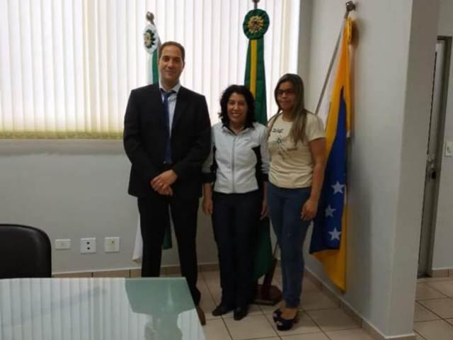 Delegado de Goioer Anderson Romo visita a prefeita de Rancho Alegre do Oeste