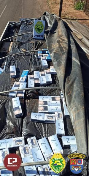 Caminhão carregado de cigarros contrabandeados foi apreendido pela Polícia Militar de Goioerê